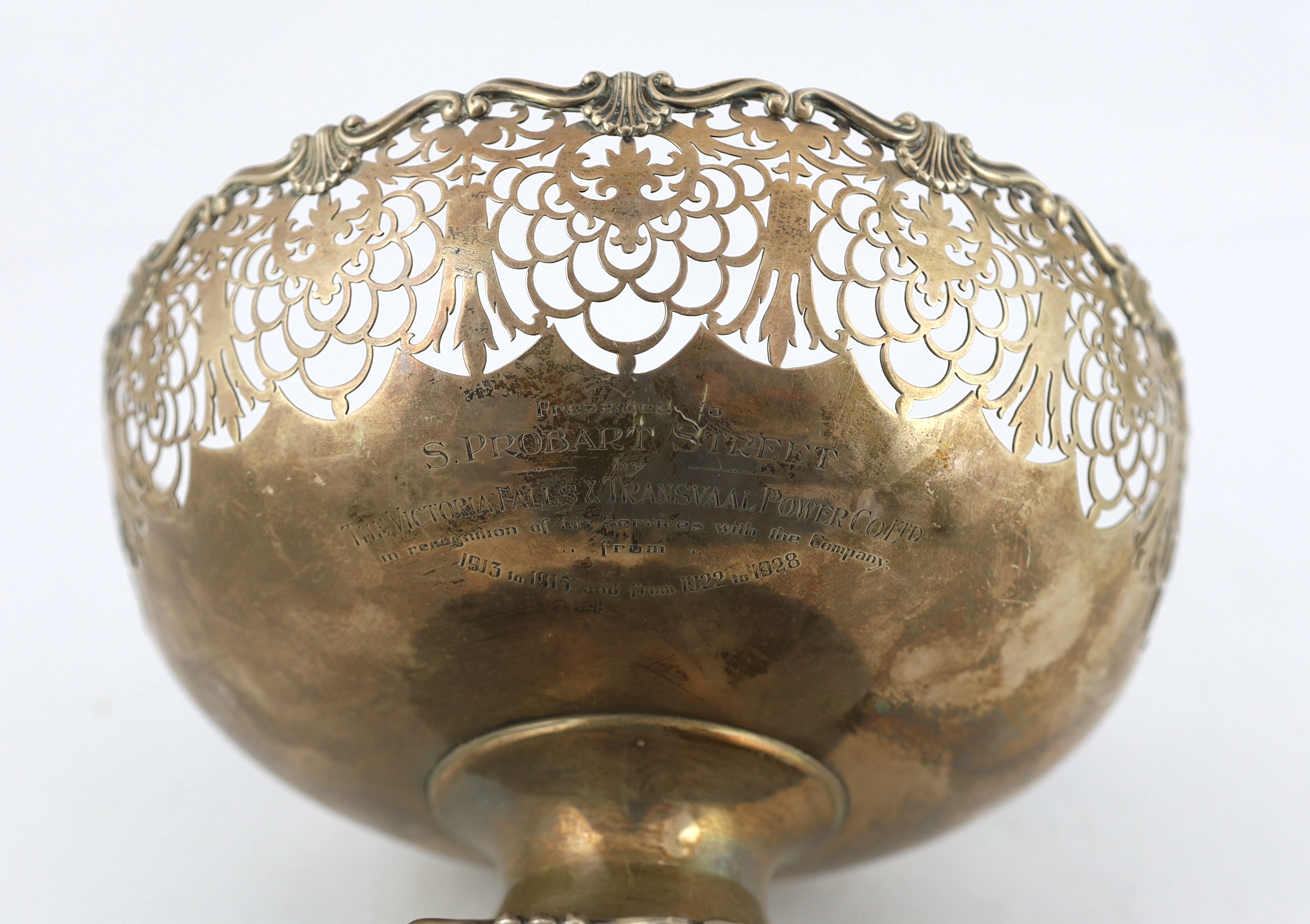 A George V pierced silver circular pedestal bowl by Mappin & Webb, Sheffield, 1927, diameter 23.7cm, 23.3oz.